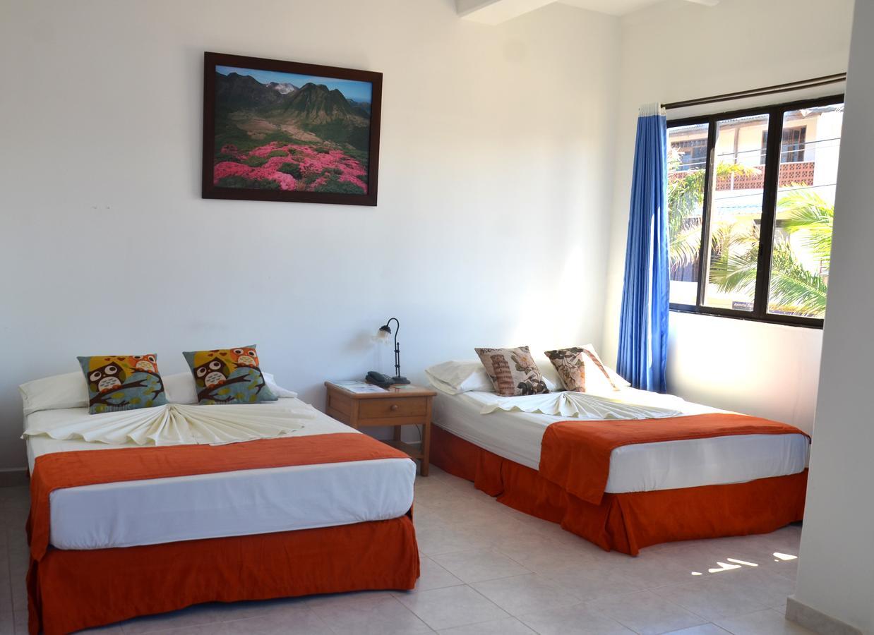 Hotel Punta De Aguila Некоклі Екстер'єр фото
